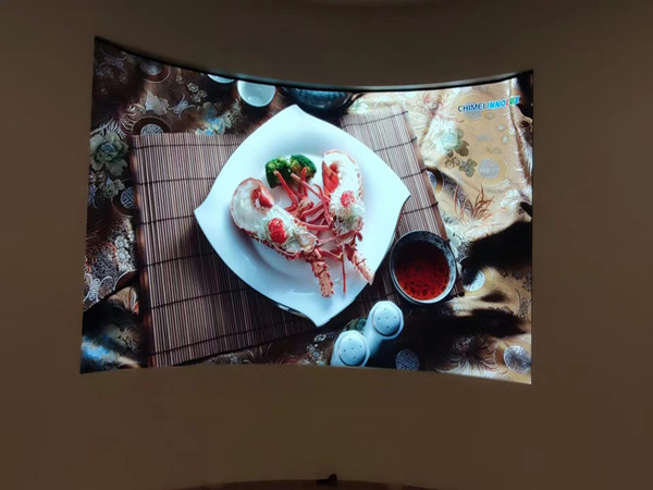 临漳室内P2.5弧形LED屏